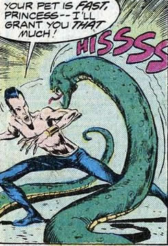 Hulk panel : stilts faces a giant python