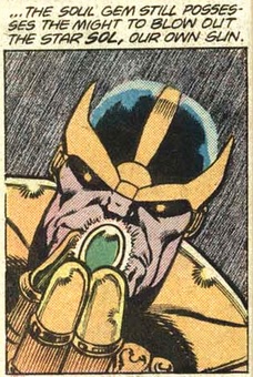 Thanos holding the Soul Gem